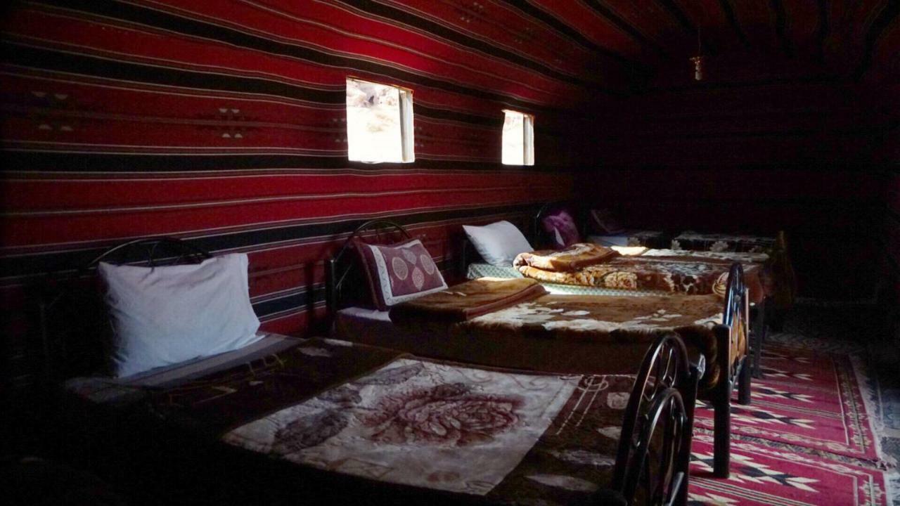 Um Sabatah Camp Hotel Rum vádi Kültér fotó